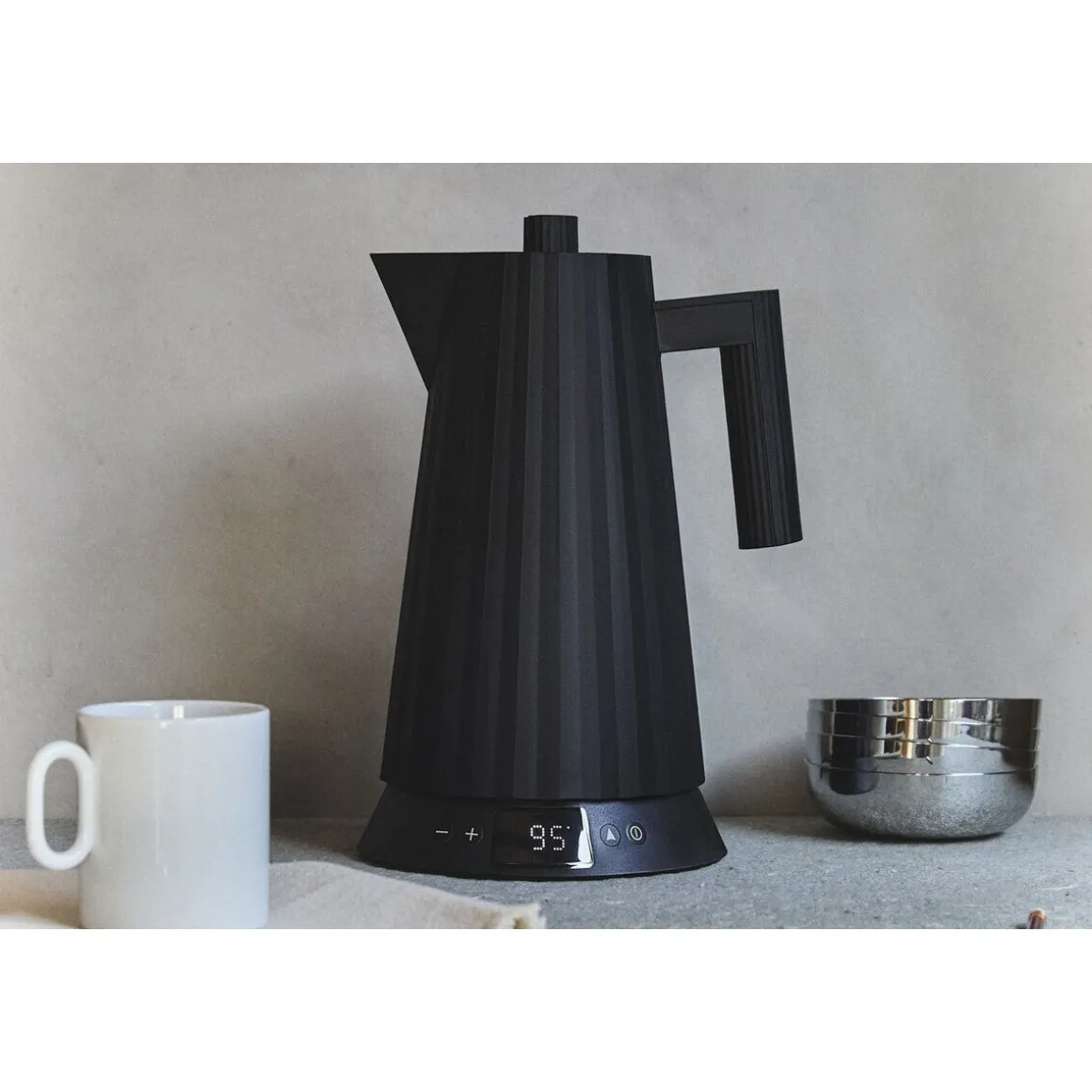 AlessiWasserkocher 1,7 l 2200 W Plissé schwarz