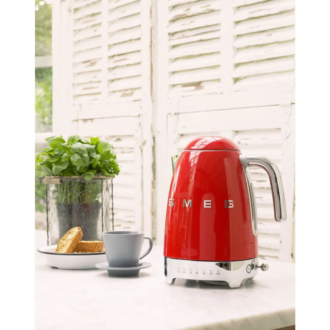SmegWasserkocher KLF04 1,7 l 2400 W 50’s Style rot